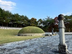 Tomb of Seven Hundred Patriotic Martyrs (Geumsan)