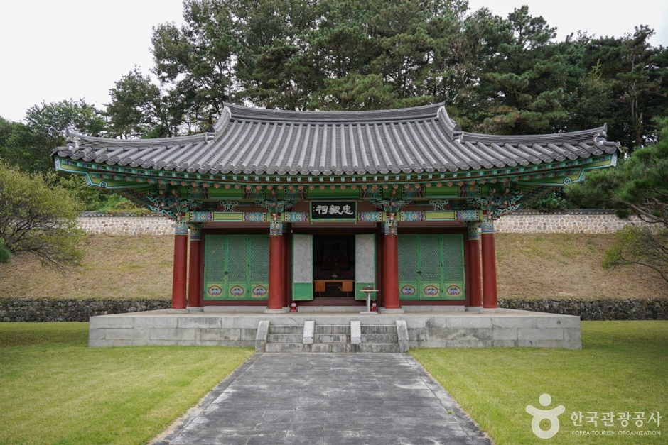 정기룡장군유적지(충의사)
