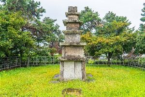 안성도기동삼층석탑