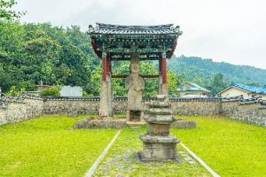 매산리석불입상