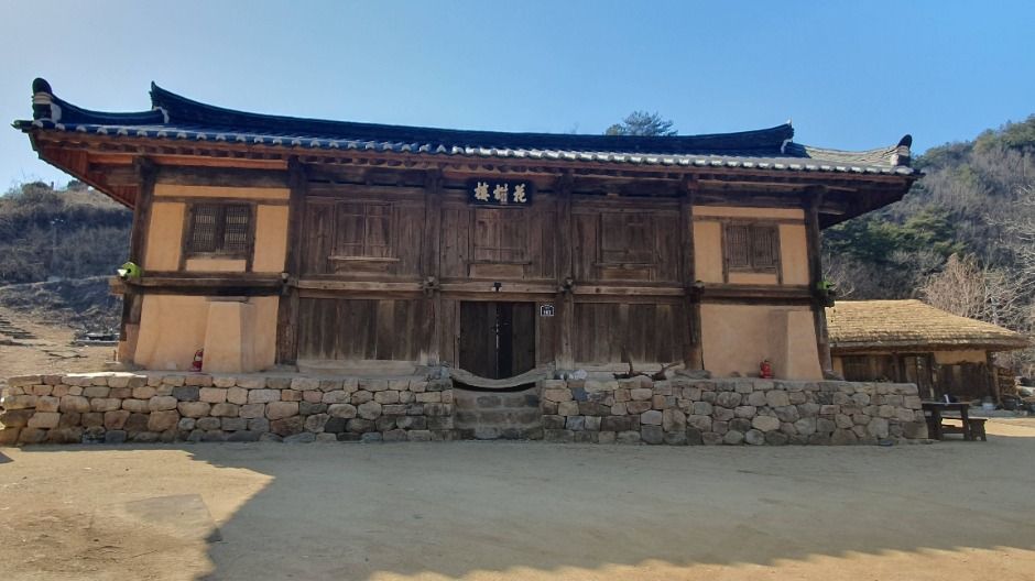 영덕 안동권씨 옥천재사