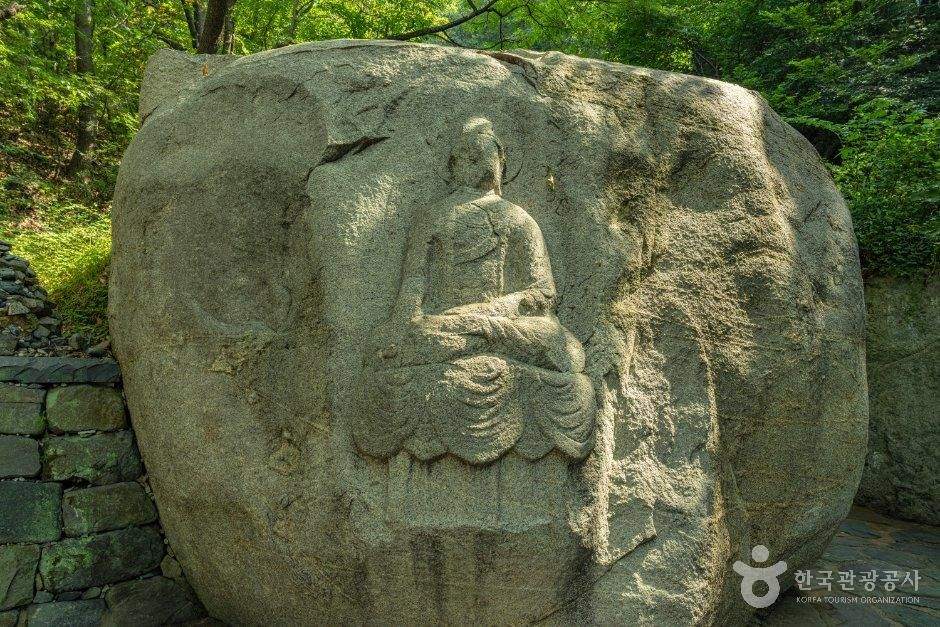 창원 삼정자동 마애여래좌상