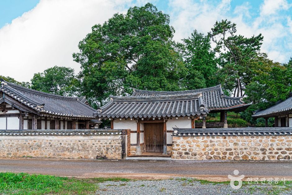 보산정사