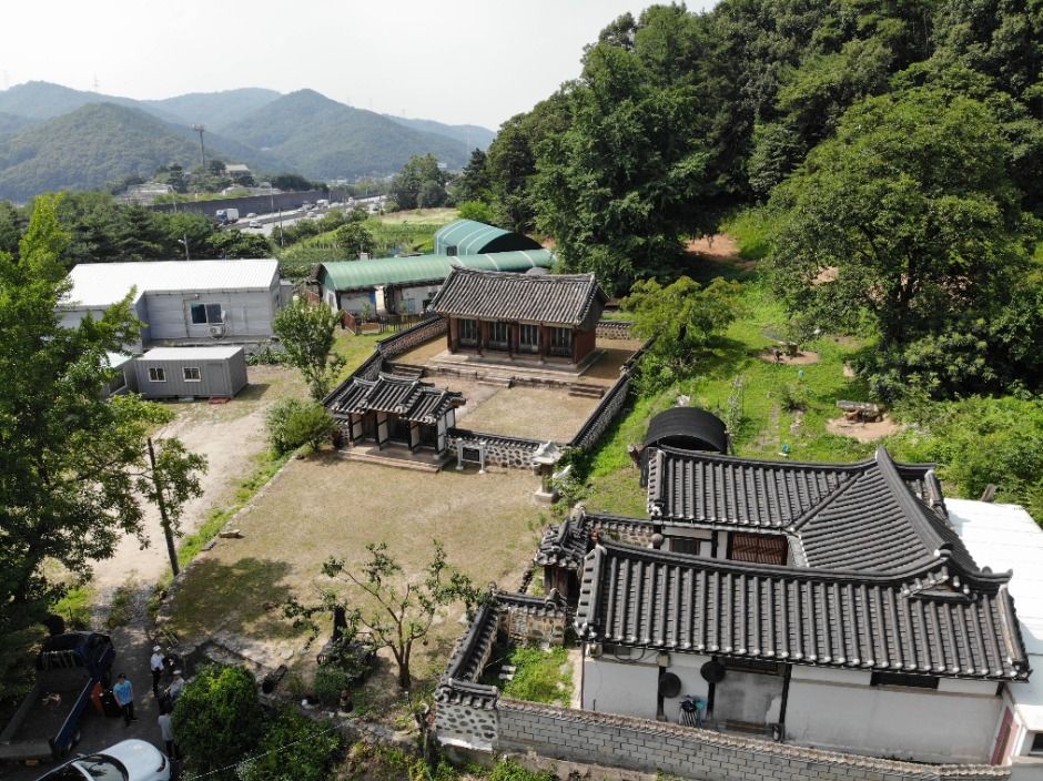 사충서원