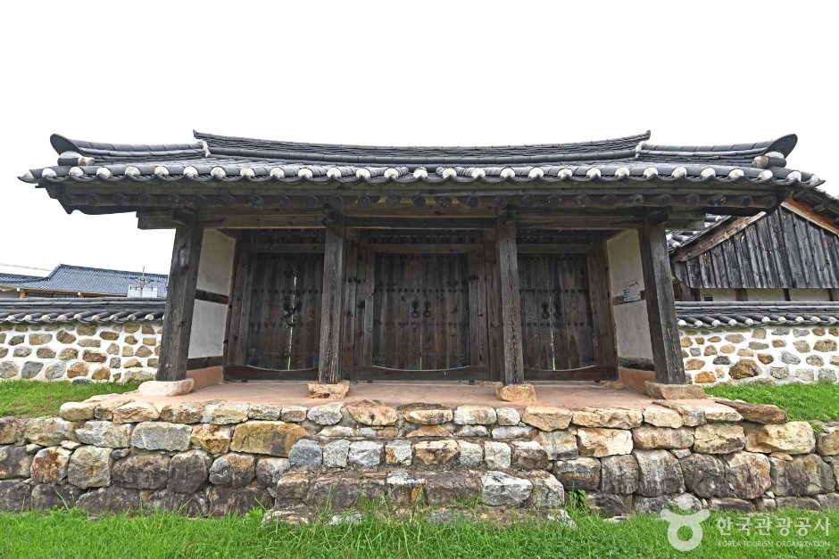 신재서원