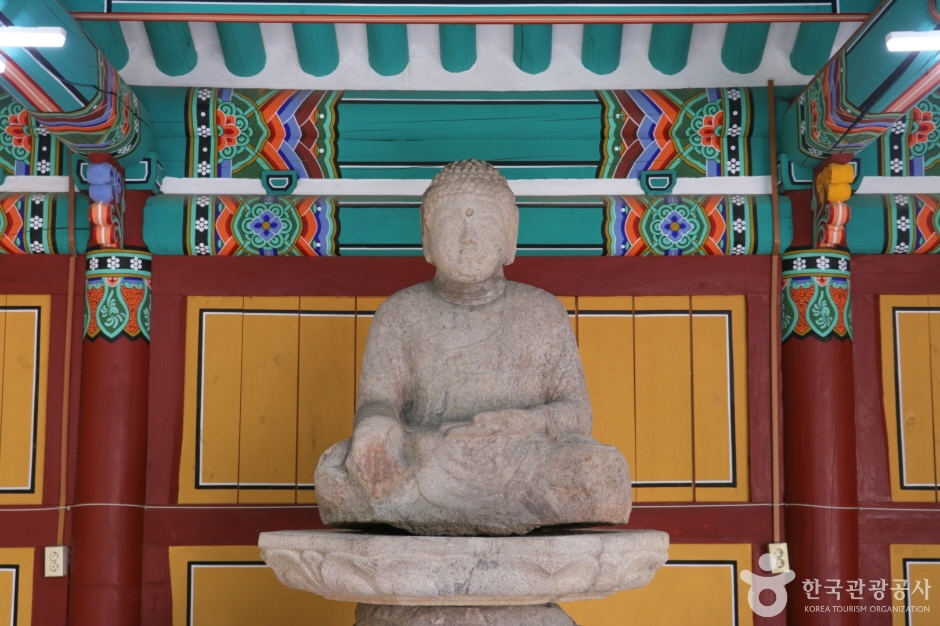 울주 간월사지 석조여래좌상