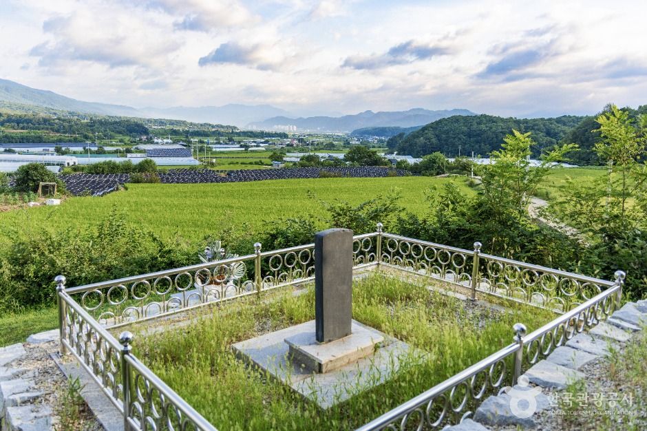 필리핀군 전투전적비