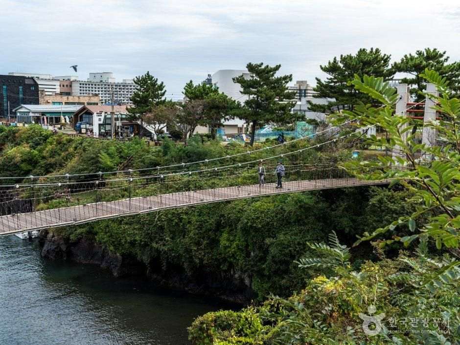 용담공원