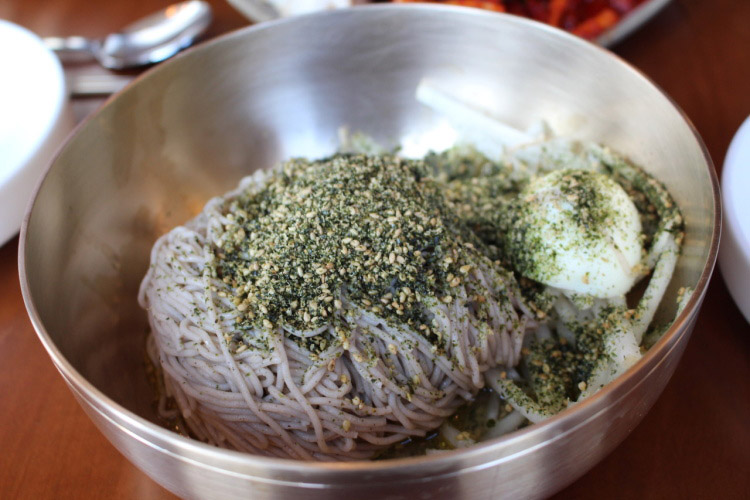 제주순메밀막국수