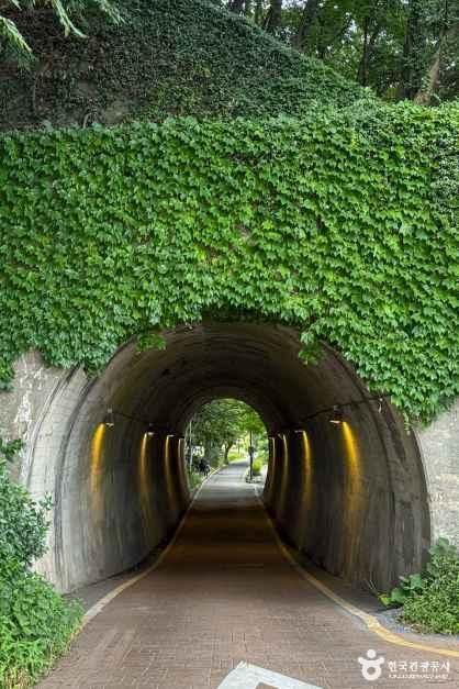 Baramssoeneun-gil Road
