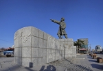 김좌진장군동상