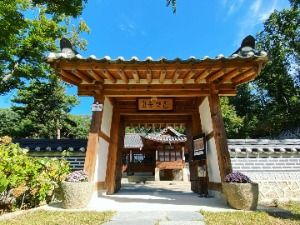 Kansong House