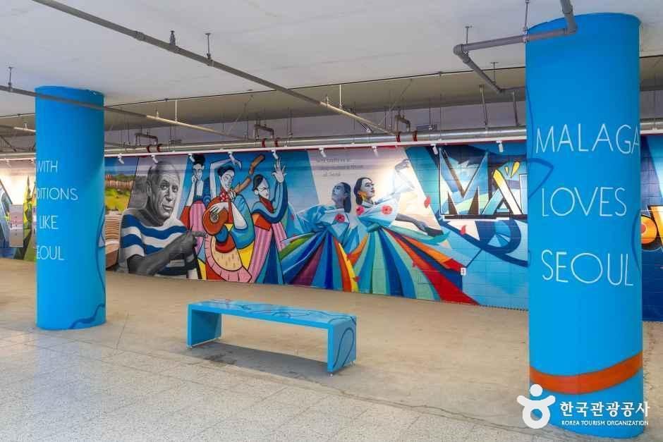 Picasso Mural
