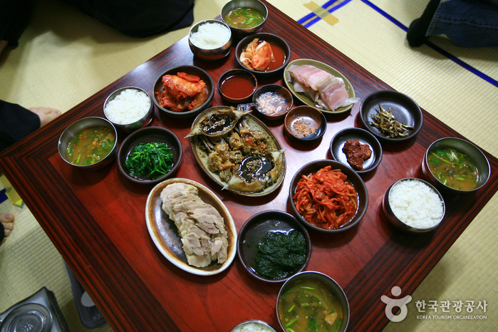 인동주마을