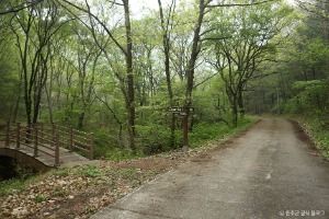 불명산